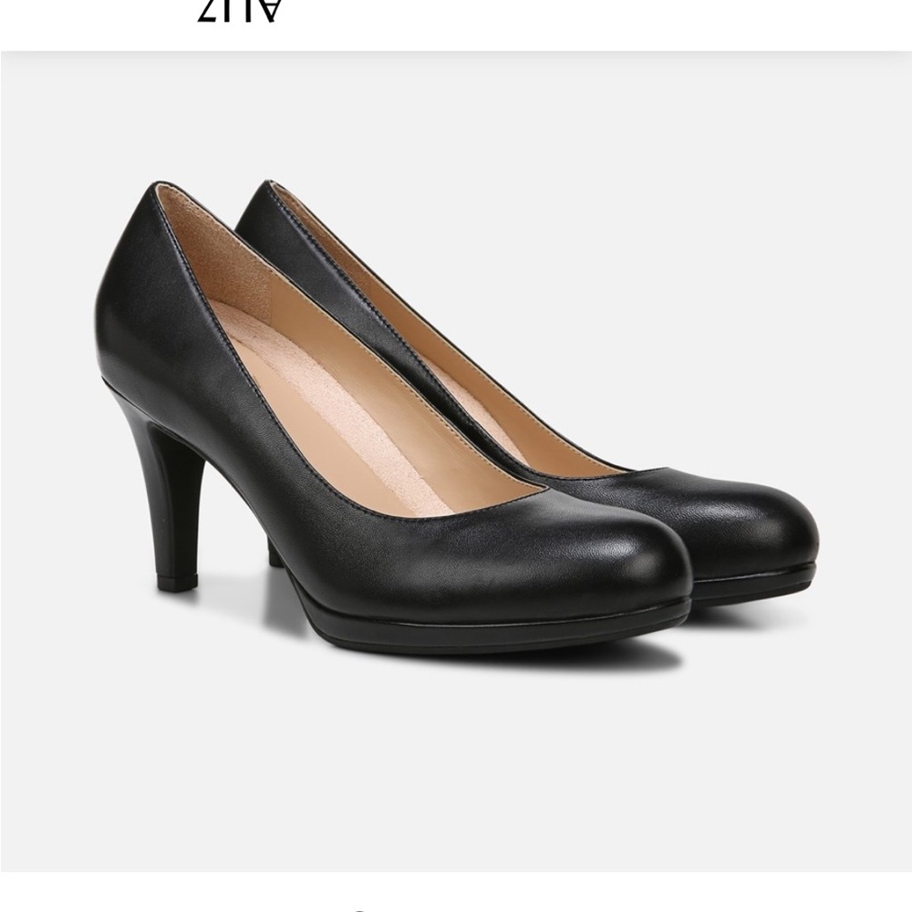 Michele Classic Black Heels